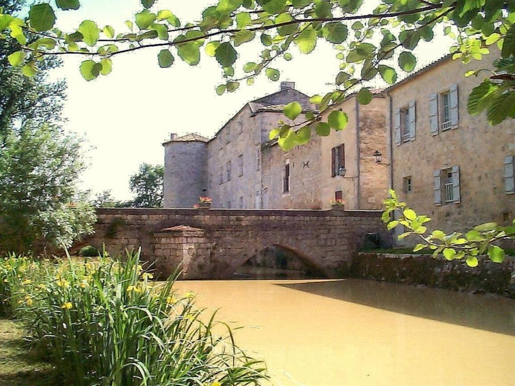 Hotel Du Cote De Chez Jeanne Fourcès Zewnętrze zdjęcie