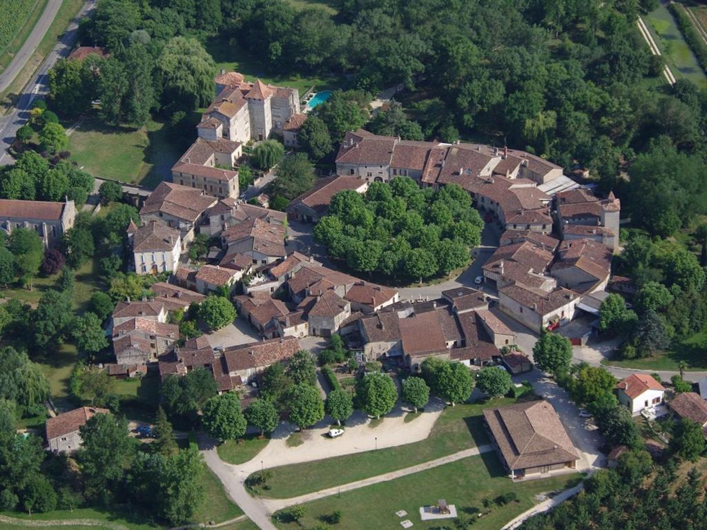 Hotel Du Cote De Chez Jeanne Fourcès Zewnętrze zdjęcie