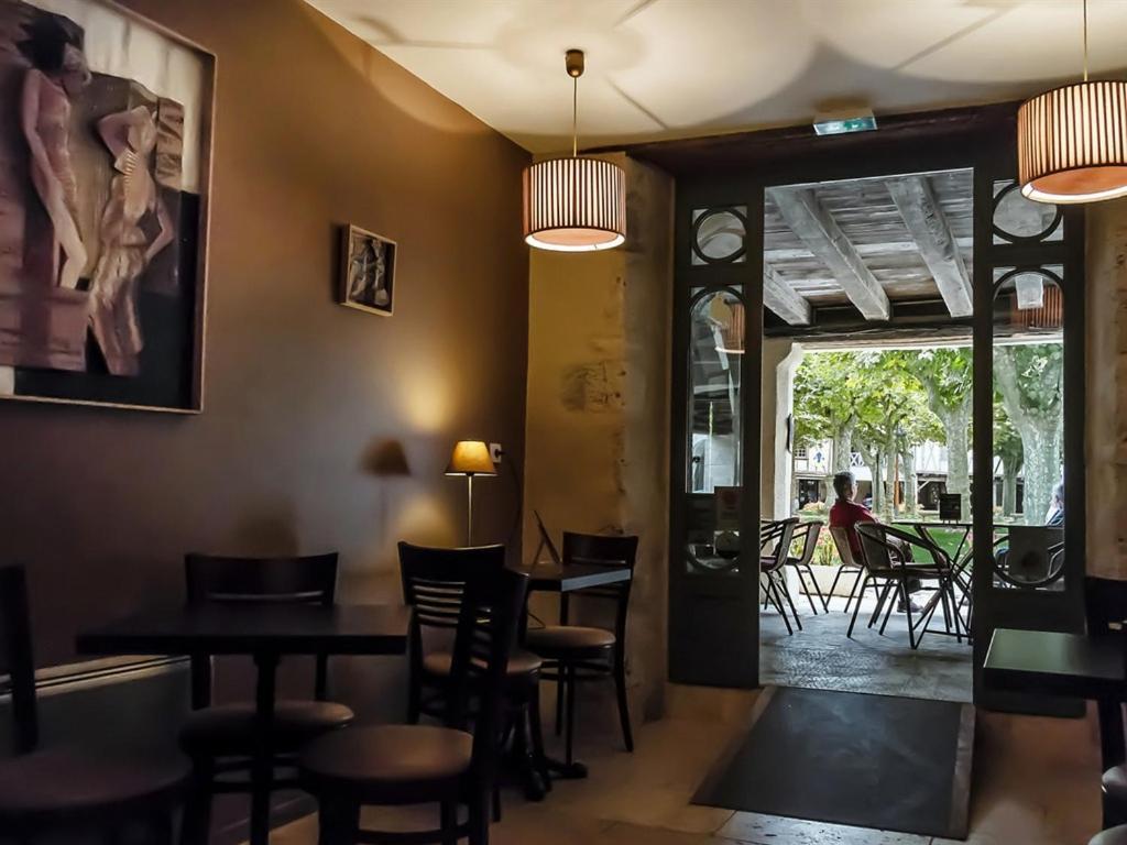 Hotel Du Cote De Chez Jeanne Fourcès Zewnętrze zdjęcie