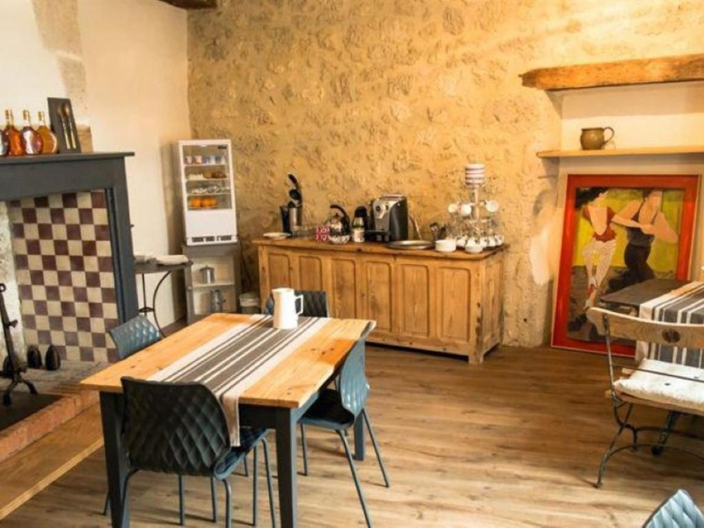 Hotel Du Cote De Chez Jeanne Fourcès Zewnętrze zdjęcie