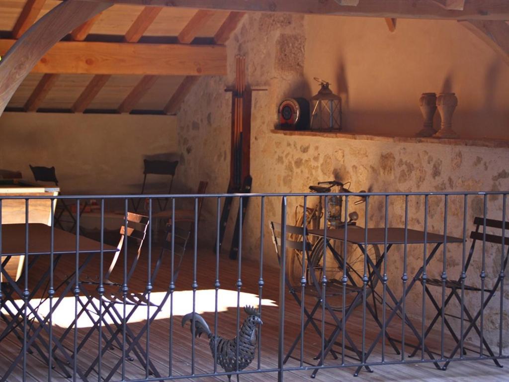 Hotel Du Cote De Chez Jeanne Fourcès Zewnętrze zdjęcie
